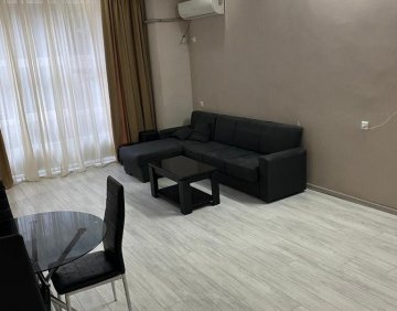 ქირავდება 3 ოთახიანი ბინა