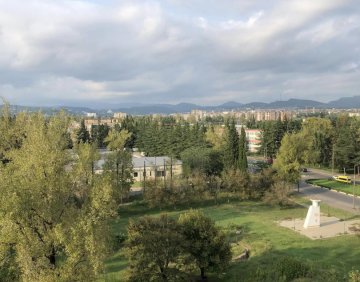 ქირავდება 3 ოთახიანი ბინა