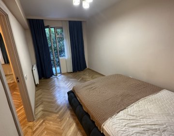 ქირავდება 3 ოთახიანი ბინა