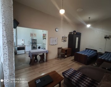 ქირავდება სტუდიოს ტიპის ბინა