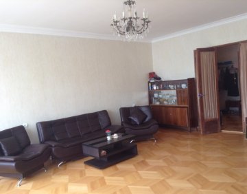 For sale 4 room flat