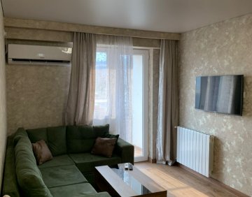 For rent 5 room flat
