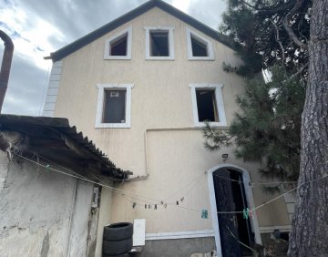 For rent 5 room flat