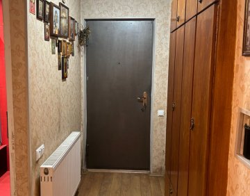 Продается 4 Комнатная квартира