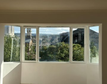 ქირავდება 5 ოთახიანი ბინა