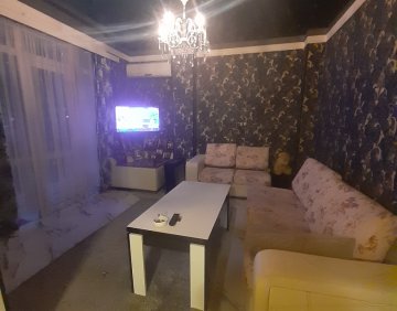 Сдаётся 2 Комнатная квартира