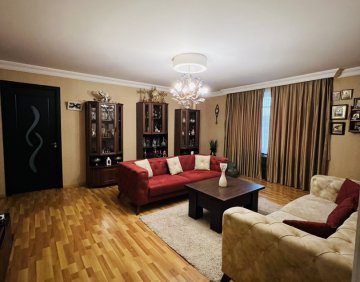 For sale 4 room flat