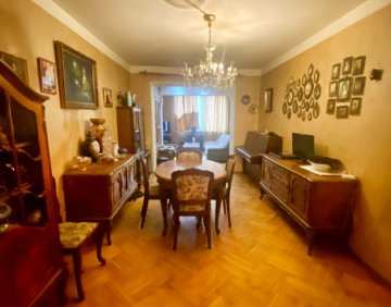 იყიდება 3 ოთახიანი ბინა