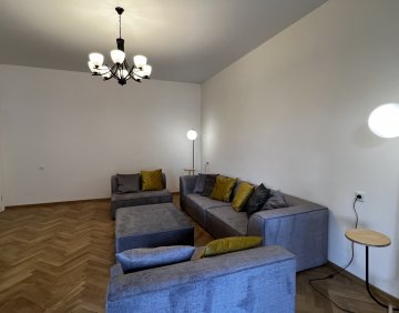 For rent 5 room flat