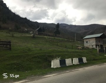 იყიდება 850 მ² მიწის ნაკვეთი