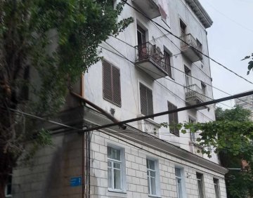 Сдаётся 2 Комнатная квартира