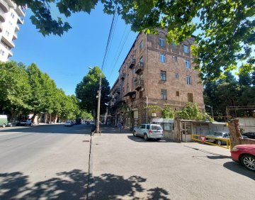 For sale 81 m² commercial premise