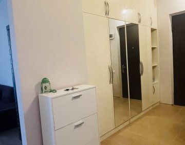 ქირავდება 2 ოთახიანი ბინა