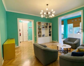 Сдаётся 3 Комнатная квартира