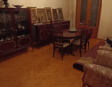 Сдаётся 3 Комнатная квартира