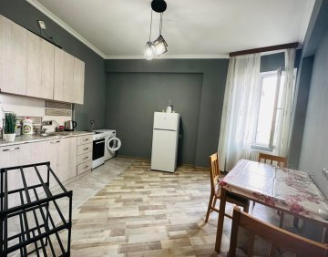 ქირავდება 3 ოთახიანი ბინა