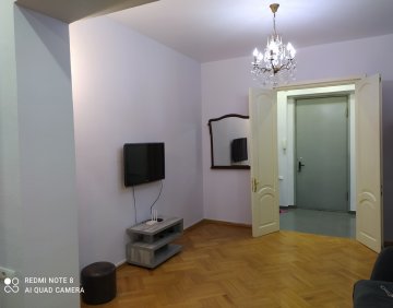 ქირავდება 2 ოთახიანი ბინა