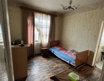 For sale 4 room flat