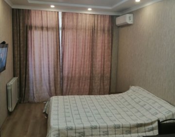 ქირავდება დღიურად სტუდიოს ტიპის ბინა