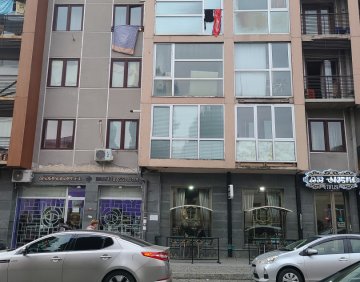 ქირავდება 2 ოთახიანი ბინა