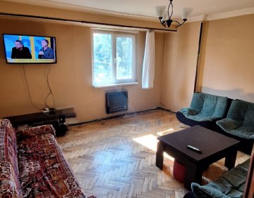 Продается 3 Комнатная квартира