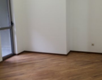 იყიდება 3 ოთახიანი ბინა