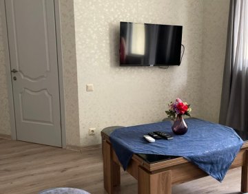 Сдаётся 2 Комнатная квартира