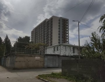 იყიდება 3 ოთახიანი ბინა