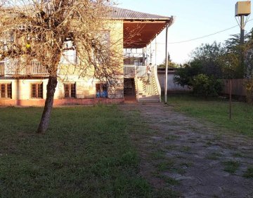 For sale 377 m² house