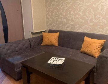 Продается 2 Комнатная квартира