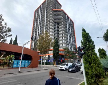 იყიდება 3 ოთახიანი ბინა