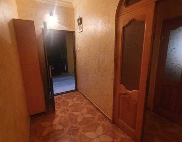 იყიდება 3 ოთახიანი ბინა