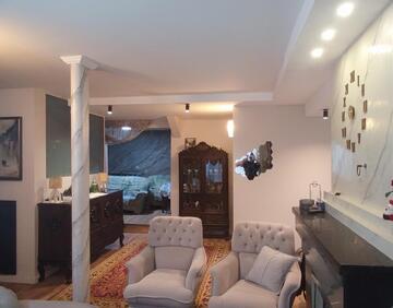 For sale 240 m² house