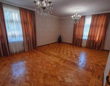 For sale 4 room flat