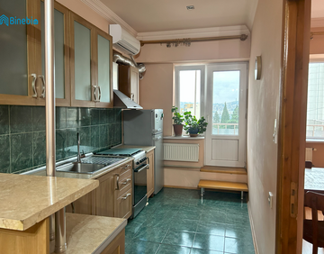 For sale 4 room flat
