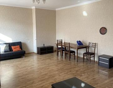 For rent 7 room Apartment