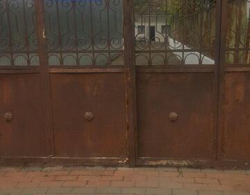 For sale 670 m² house