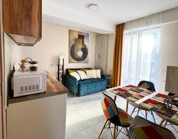 For daily rent 3 room flat