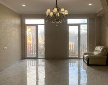 For sale 4 room flat