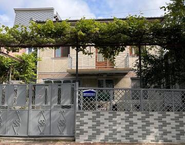 Сдаётся 330 м дом