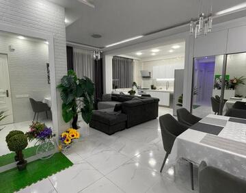 For sale 4 room flat