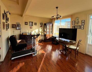For sale 4 room flat