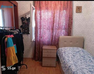 იყიდება 3 ოთახიანი ბინა