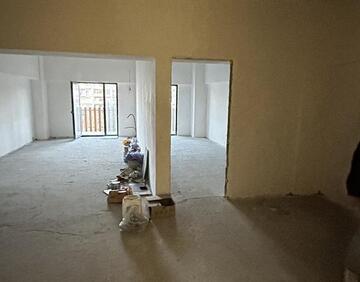 For sale 4 room flat