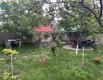 For sale 400 m² house