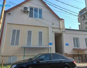 For rent 240 m² house