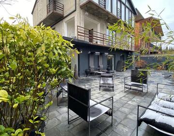 For sale 600 m² house