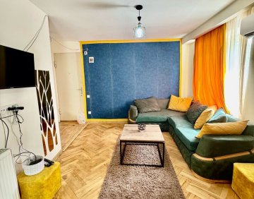 ქირავდება დღიურად 2 ოთახიანი ბინა