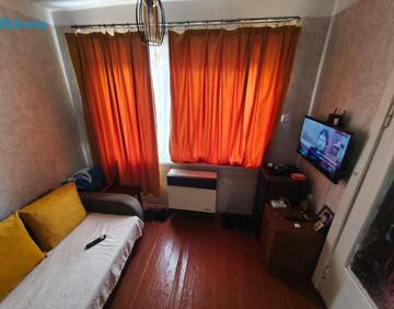 For sale 4 room flat