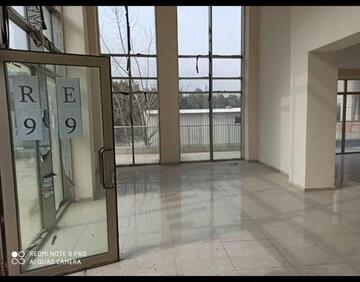 For sale 200 m² commercial premise